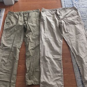 2 Pair Men’s Old Navy Khakis